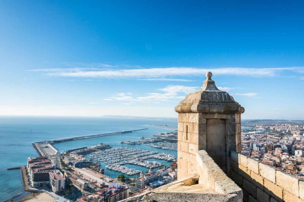 Ciudad de Alicante siglo XXI. Vistas del Puerto de Alicante