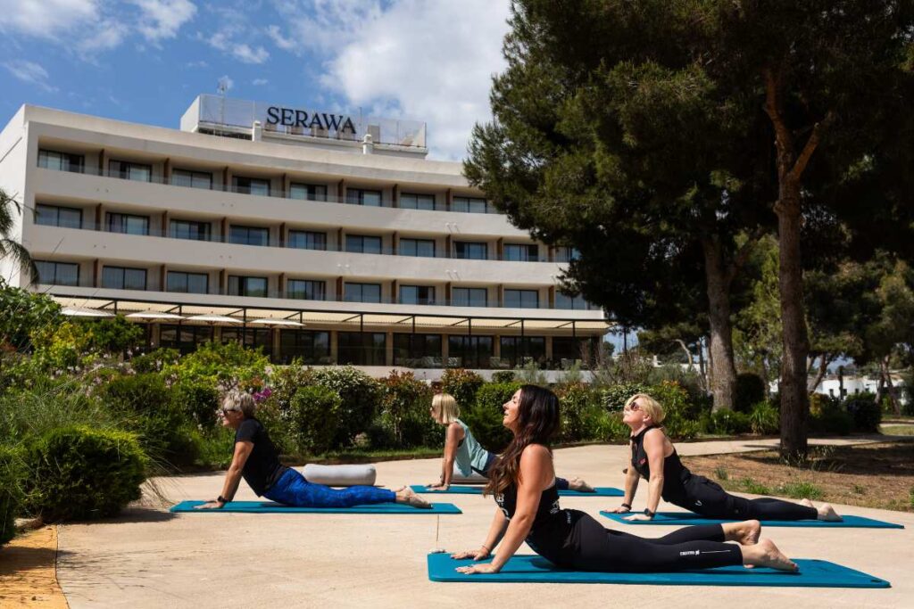 Día de yoga y bienestar en pareja