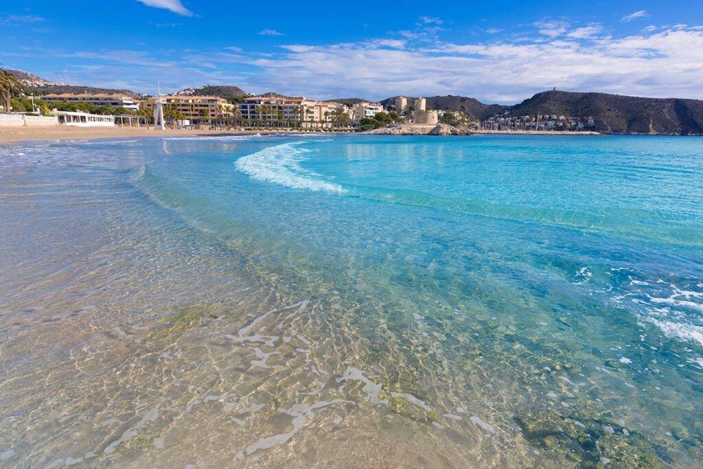 Que ver en Moraira - playa de la Ampolla